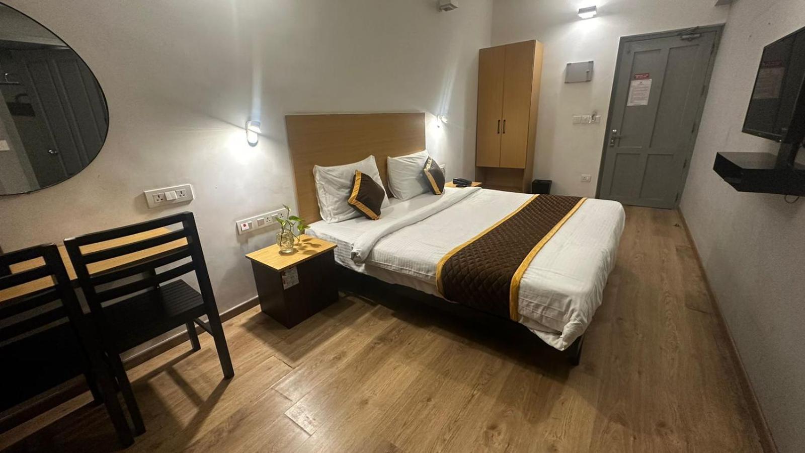 Hotel B R Regency Thiruvananthapuram Ngoại thất bức ảnh